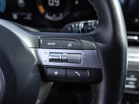 Used 2025 Hyundai Kona SEL image 14