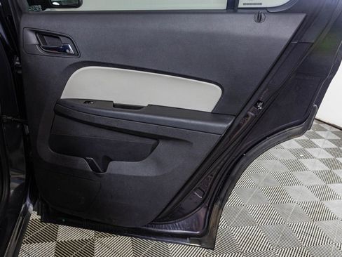 Used 2016 Chevrolet Equinox LTZ w/ Enhanced Convenience Package image 41