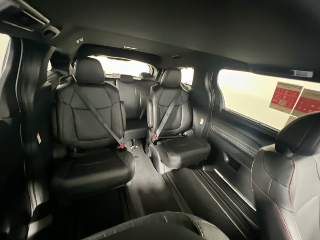 New 2026 Toyota Sienna XSE FWD image 31