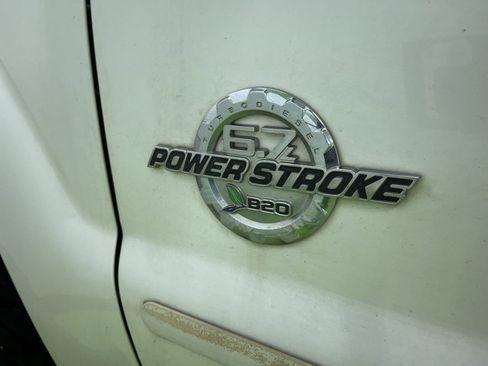 Used 2013 Ford F350 Platinum w/ Platinum Pkg image 15