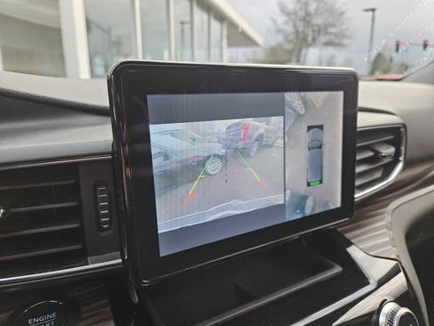 Used 2023 Ford Explorer Limited image 27