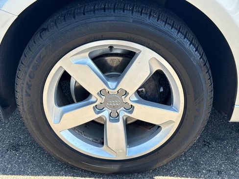 Used 2012 Audi Q5 3.2 Premium Plus w/ Audi MMI Navigation Plus Pkg AWD/4WD image 11