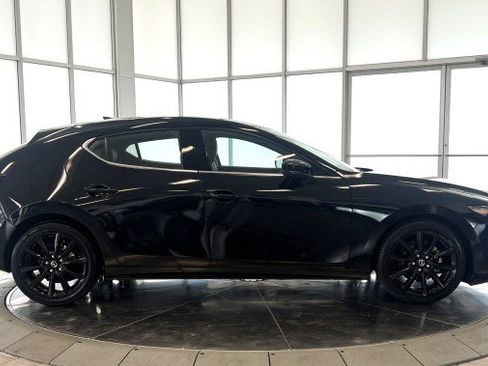 Used 2021 MAZDA MAZDA3 s FWD image 8