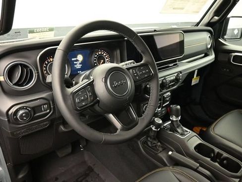 New 2026 Jeep Gladiator Sport AWD/4WD image 5