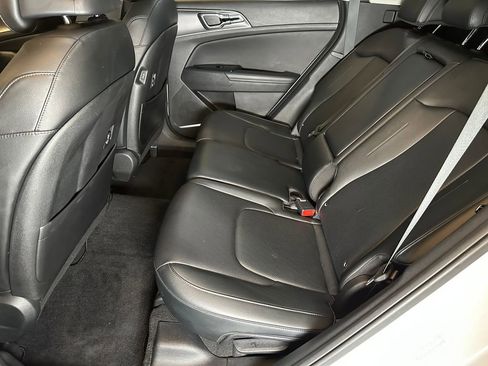 Used 2025 Kia Sportage SX FWD image 21