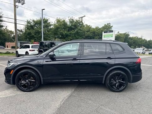 Used 2023 Volkswagen Tiguan SE R-Line AWD/4WD image 17