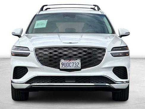 Used 2026 Genesis GV70 2.5T Select image 11