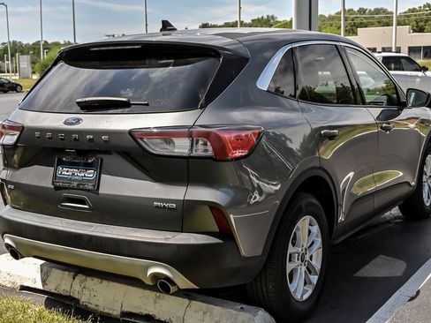 Certified 2022 Ford Escape SE w/ Cold Weather Package AWD/4WD image 10