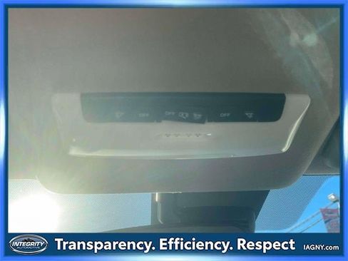 Certified 2025 Nissan Versa SV w/ Trunk Package image 29