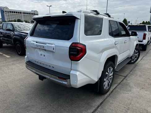 Used 2025 Toyota 4Runner Limited AWD/4WD image 5