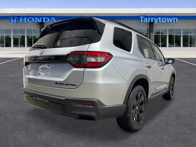 New 2026 Honda Pilot Black Edition image 5