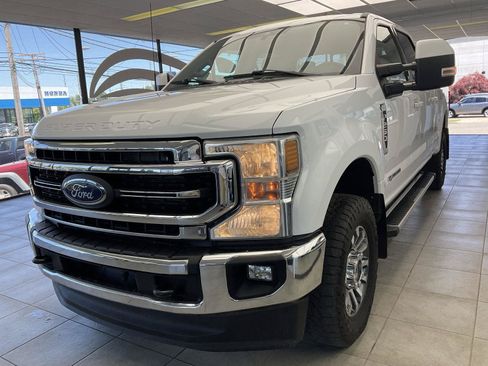 Used 2022 Ford F250 Lariat AWD/4WD image 3