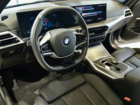 Used 2025 BMW 330i xDrive Sedan AWD/4WD image 11