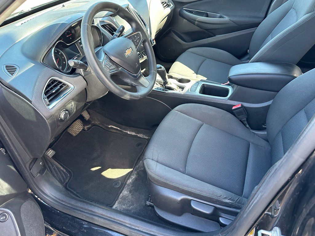 Used 2016 Chevrolet Cruze LT FWD image 14