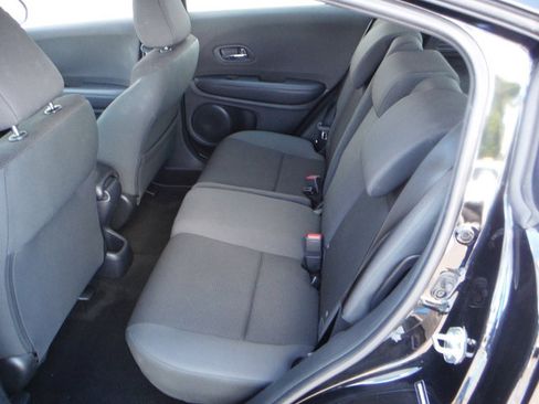 Used 2019 Honda HR-V LX image 27