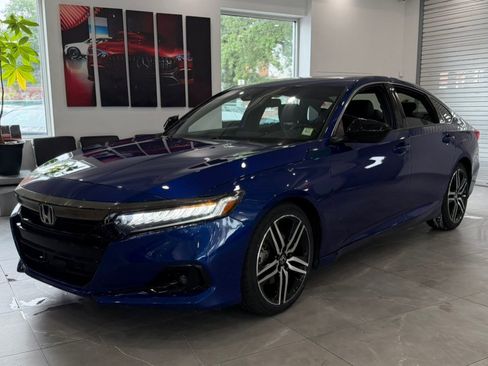 Used 2021 Honda Accord Sport image 3