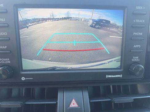 Used 2020 Toyota RAV4 XLE image 30