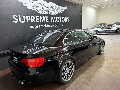 Used 2011 BMW M3 Convertible image 9