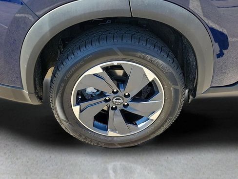 Used 2025 Nissan Rogue SV FWD image 7