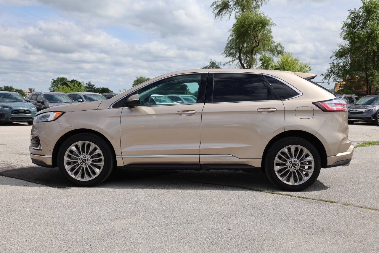 Used 2021 Ford Edge Titanium w/ Equipment Group 301A AWD/4WD image 8