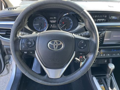Used 2014 Toyota Corolla S FWD image 16