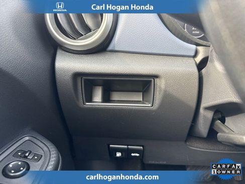 Used 2024 Nissan Versa SV image 17