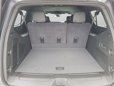 New 2026 Chevrolet Suburban LT w/ Comfort Package image 11