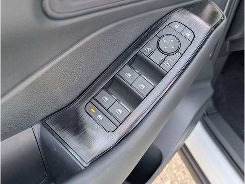 New 2026 Nissan Rogue S image 16