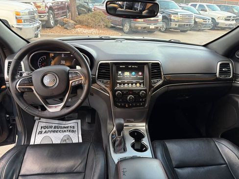 Used 2017 Jeep Grand Cherokee Trailhawk w/ Trailhawk Luxury Group image 12