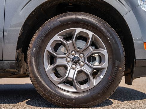 Certified 2024 Ford Maverick XLT image 9