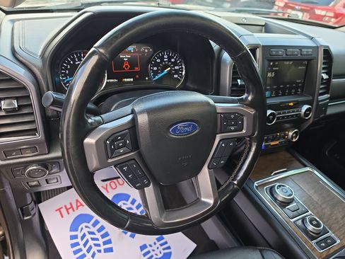 Used 2019 Ford Expedition Max Platinum AWD/4WD image 13