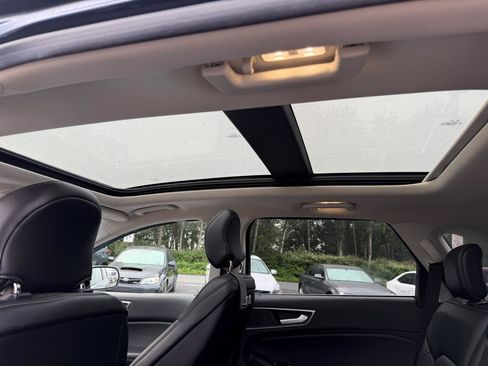 Used 2019 Ford Edge SEL w/ Equipment Group 201A AWD/4WD image 13