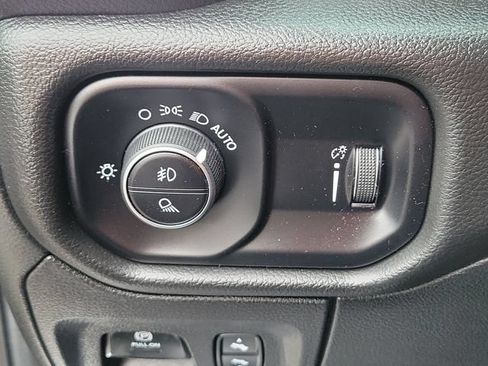 Used 2025 RAM 1500 Big Horn AWD/4WD image 22