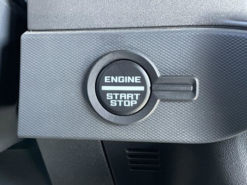 Used 2024 Ford Bronco Badlands image 25