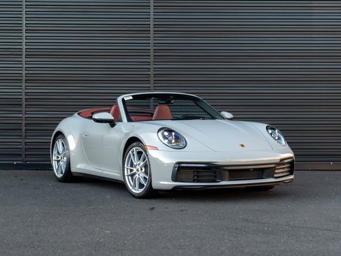 Certified 2021 Porsche 911 Carrera image 10