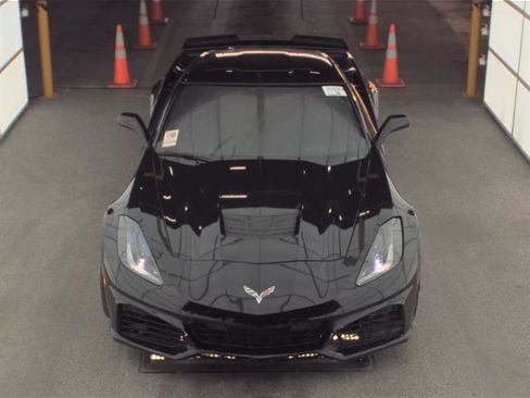 Used 2019 Chevrolet Corvette Grand Sport image 2