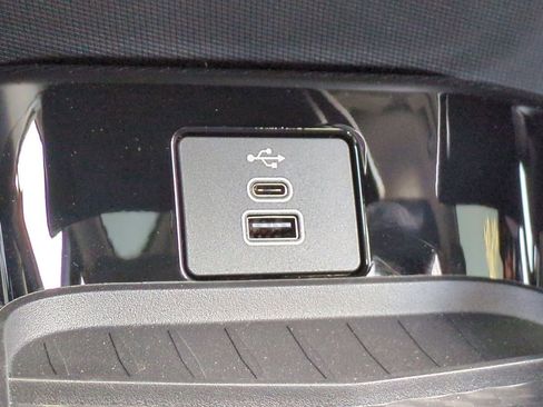 New 2025 Ford Mustang Mach-E Premium image 31