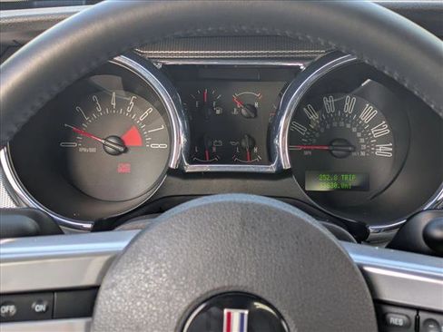 Used 2009 Ford Mustang GT Premium image 12