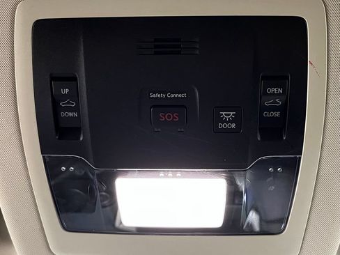 Used 2017 Lexus NX 200t AWD w/ Premium Package image 41