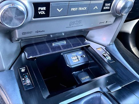 Used 2021 Lexus GX 460 Premium w/ Accessory Package AWD/4WD image 33