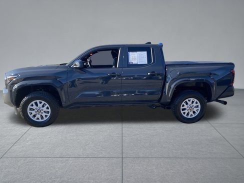 Used 2024 Toyota Tacoma SR image 4