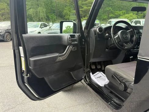 Used 2012 Jeep Wrangler Sport AWD/4WD image 12