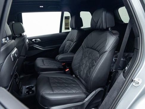 New 2026 BMW X7 xDrive40i AWD/4WD image 25