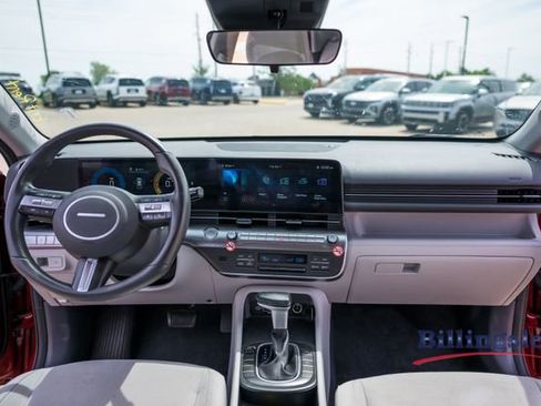 Used 2025 Hyundai Kona SEL FWD image 13
