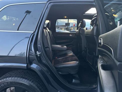 Used 2014 Jeep Grand Cherokee Altitude AWD/4WD image 16
