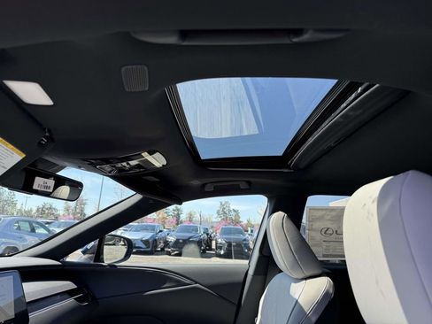 New 2026 Lexus RX 350h AWD/4WD image 16