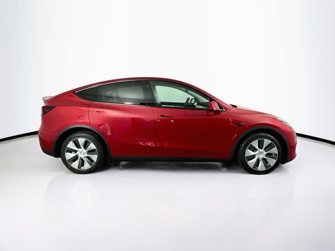 Used 2022 Tesla Model Y Long Range AWD/4WD image 10