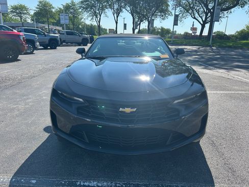 Used 2020 Chevrolet Camaro LT RWD image 2