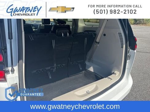 Used 2023 Chrysler Pacifica Limited image 33