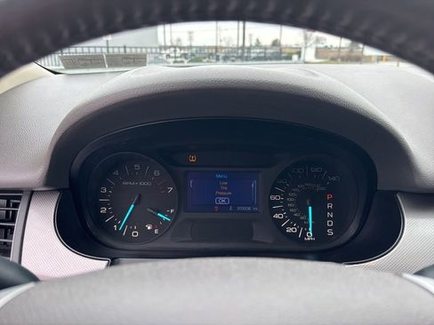 Used 2013 Ford Edge SEL w/ Class II Trailer Tow Pkg image 16